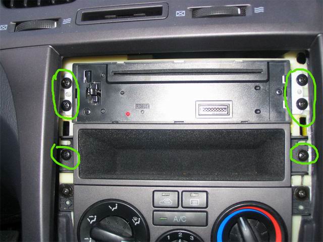 Как снять штатную автомагнитолу